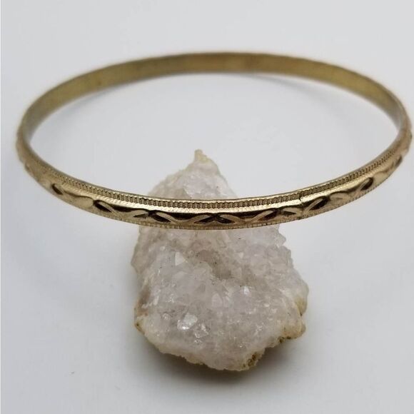 Midcentury Camelot bracelet - Picture 2 of 2